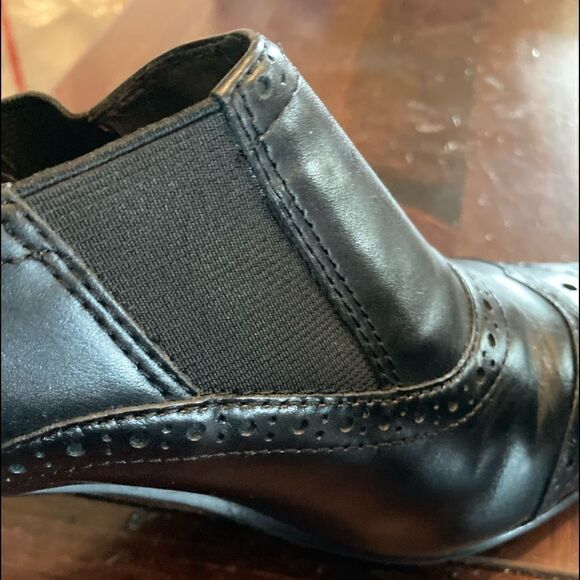 Liz Claiborne Black Yankee FLEX Booties Heeled Shoes - Picture 6 of 12